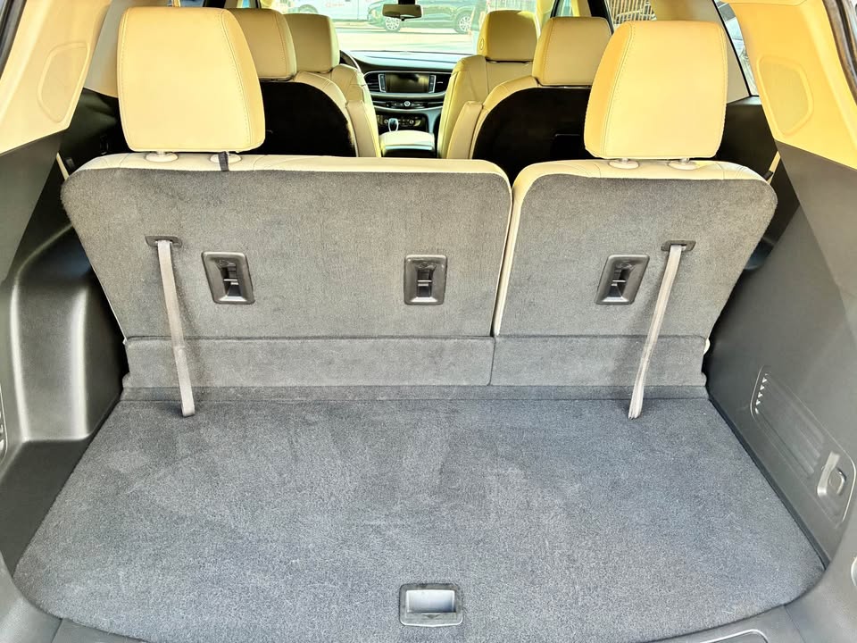 2020 Buick enclave essence 3 filas asientos de capitan de lujo super limpia