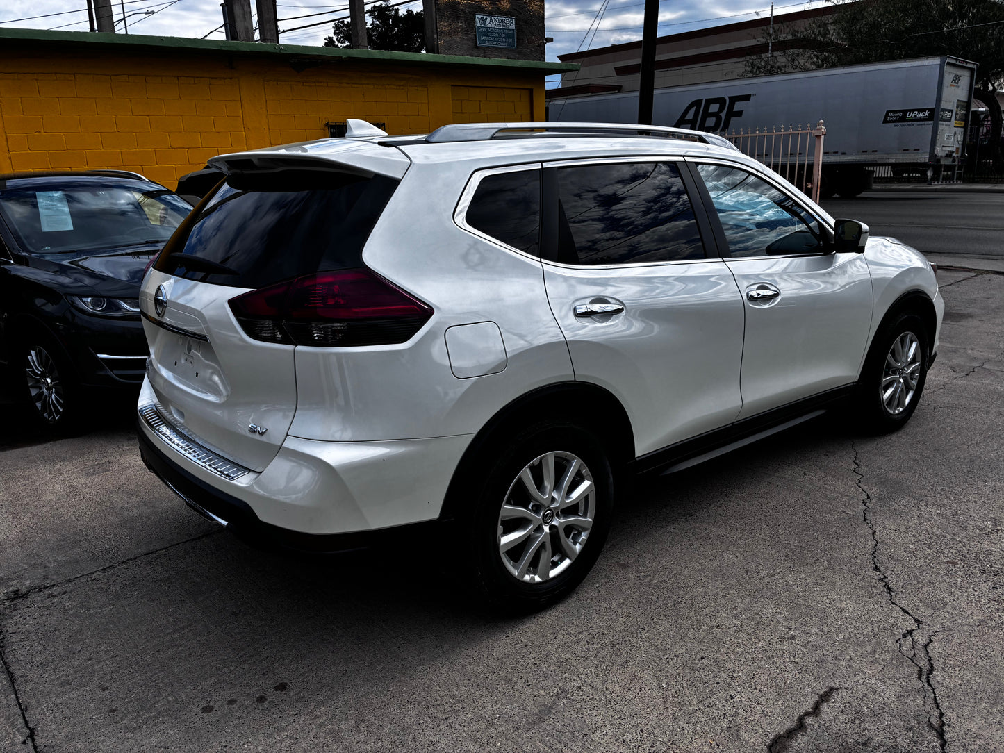 2018 Nissan Rogue SV
