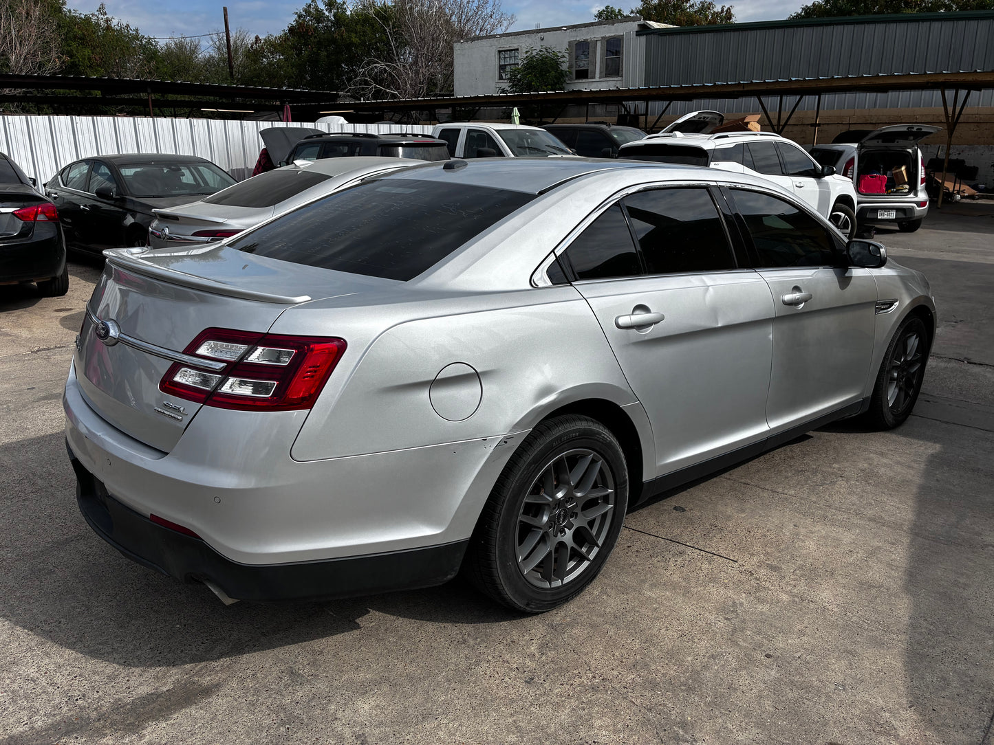 2018 Ford Taurus SEL
