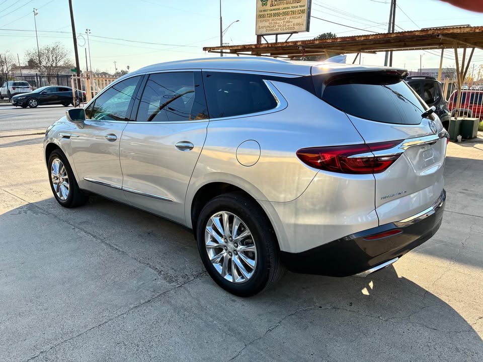 2020 Buick enclave essence 3 filas asientos de capitan de lujo super limpia