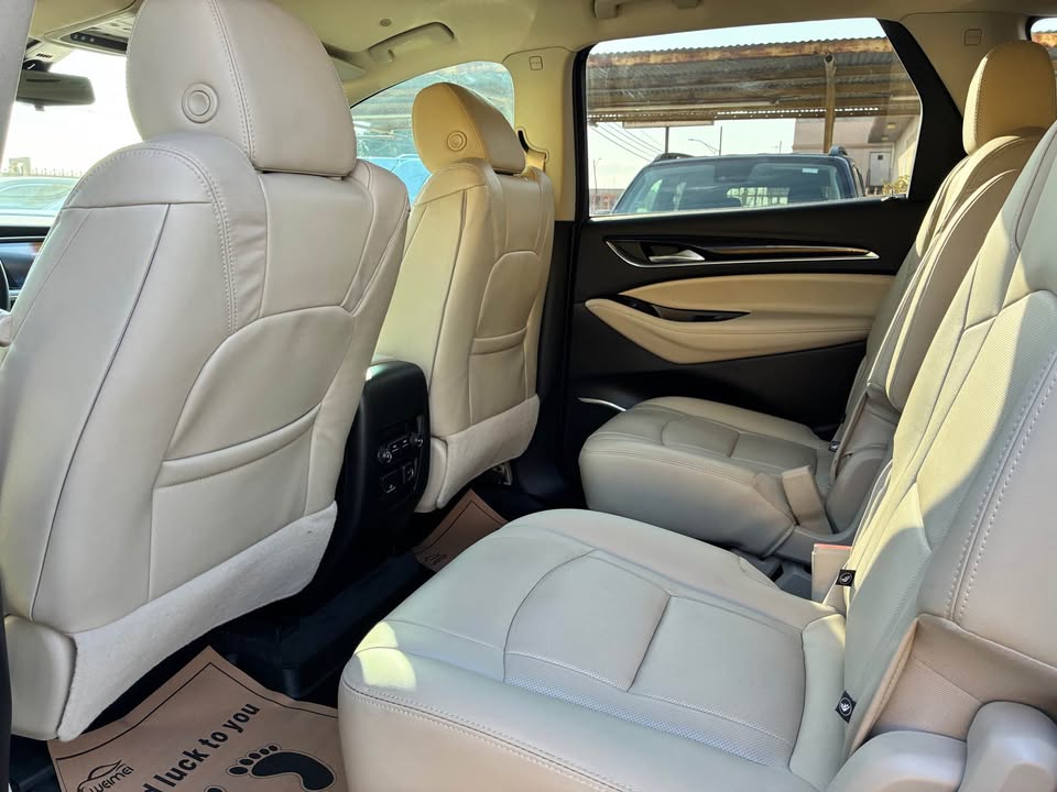 2020 Buick enclave essence 3 filas asientos de capitan de lujo super limpia