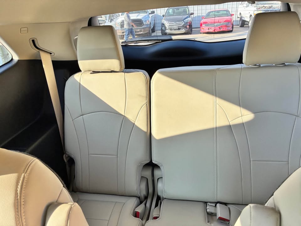 2020 Buick enclave essence 3 filas asientos de capitan de lujo super limpia