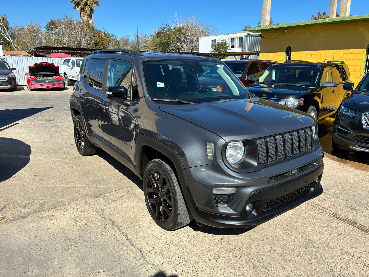 2023 Jeep Renegade Altitude 4x4 • 67k Millas • 📄 Título Limpio